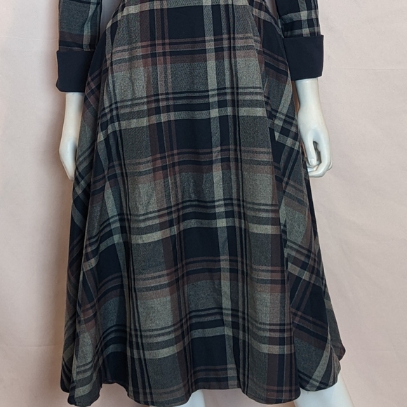 Miss Candyfloss Christa-Lee Navy Plaid Midi Dress with Pockets - Picture 3 of 14